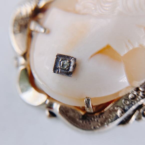 Vintage Coro Cameo Brooch 40s-50s Diamond Accent 10K Gold Plated Shell Carving - Picture 4 of 11